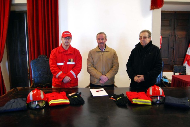 Entrega de equipamento aos Bombeiros Voluntários de Borba (1)