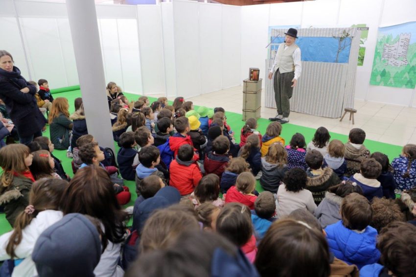 A Semana da Floresta da Lousã, que teve lugar de 19 a 24 de março, contou com a participação de mais de 700 crianças, nomeadamente do pré-escolar e 1.º ciclo das Escolas do Concelho e também de escolinhas de bombeiros do distrito.