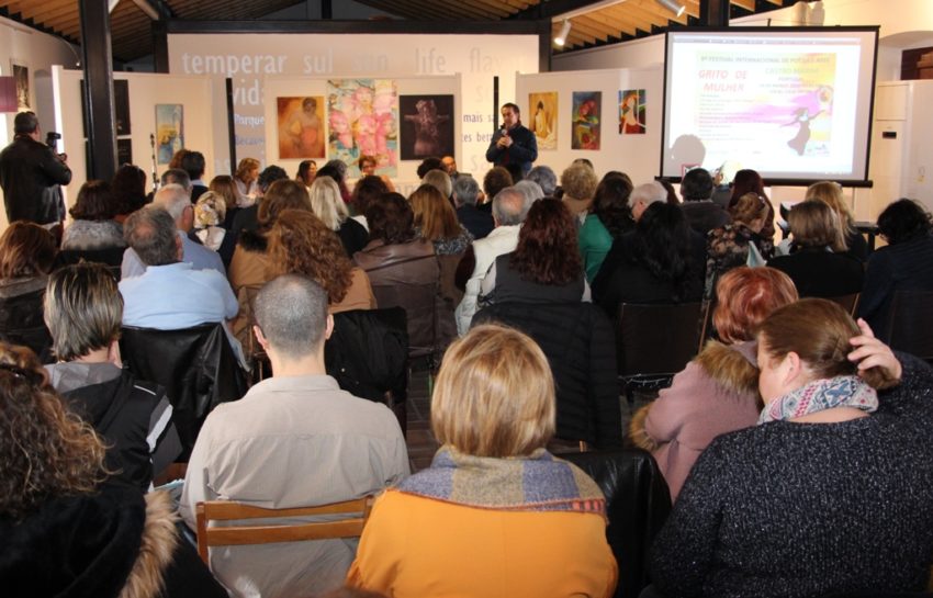 Decorreu este sábado, na Casa do Sal, em Castro Marim, a 8ª edição do Festival Internacional de Poesia e Arte “Grito de Mulher”. Como tema anual, o Festival elegeu as mães como pilares da sociedade e guias de uma nova geração comprometida com uma vida sem violência.