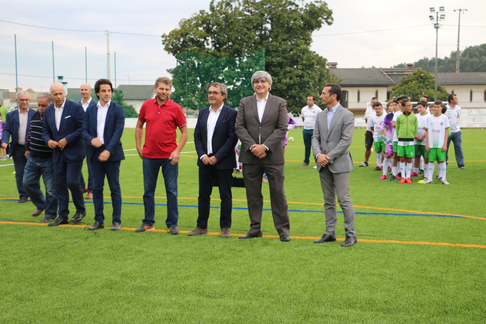 clube-desportivo-de-loureiro-inaugura-relvado-sint-tico