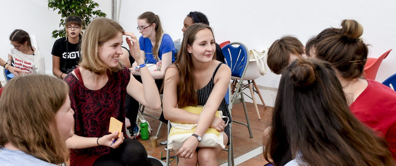 Encontro Europeu da Juventude 2023: jovens pronunciam-se um ano antes das eleições europeias